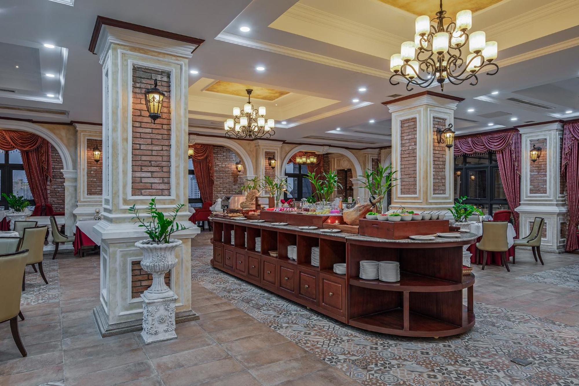 Anik Palace Hotel Phnom Penh Exterior photo