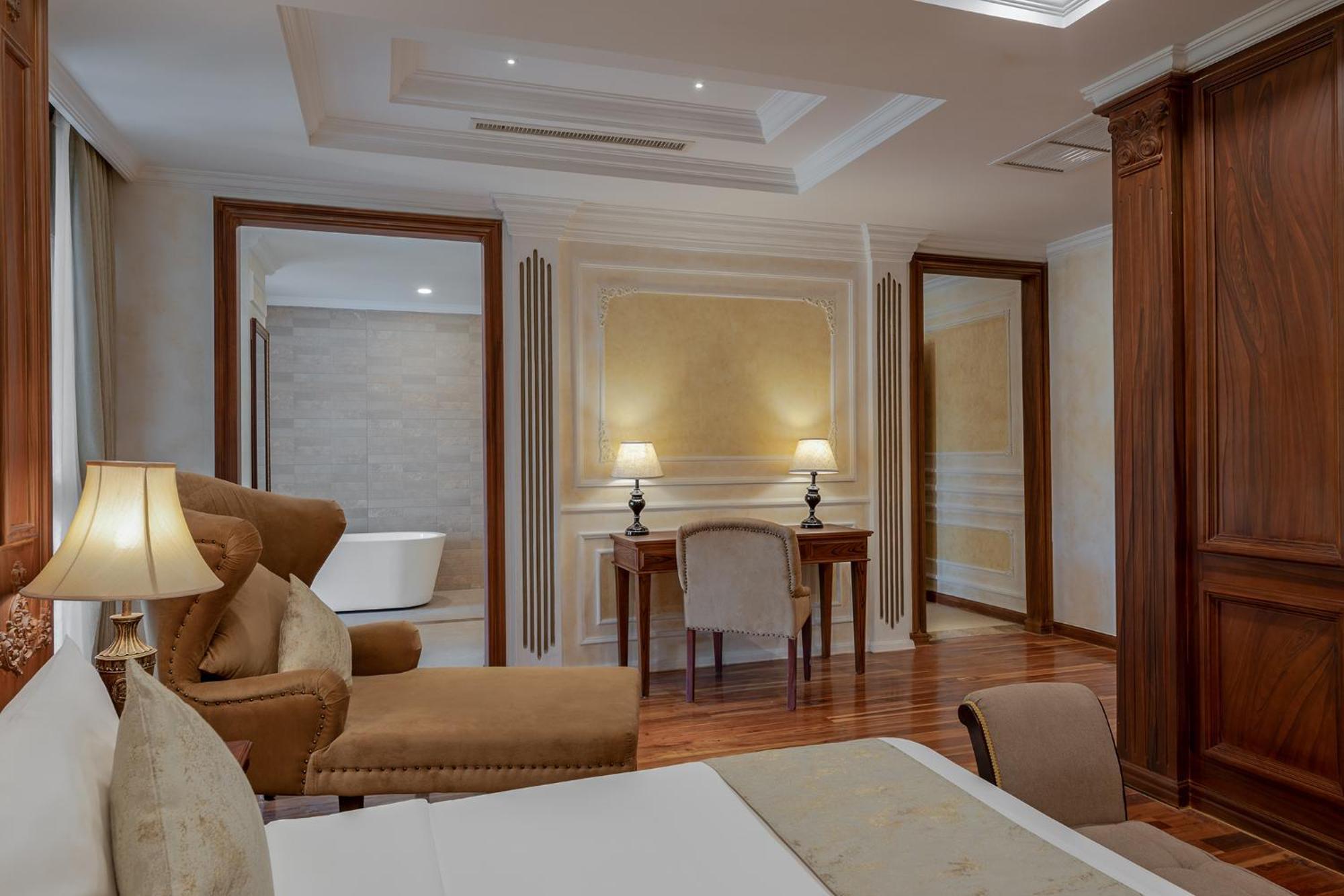 Anik Palace Hotel Phnom Penh Exterior photo