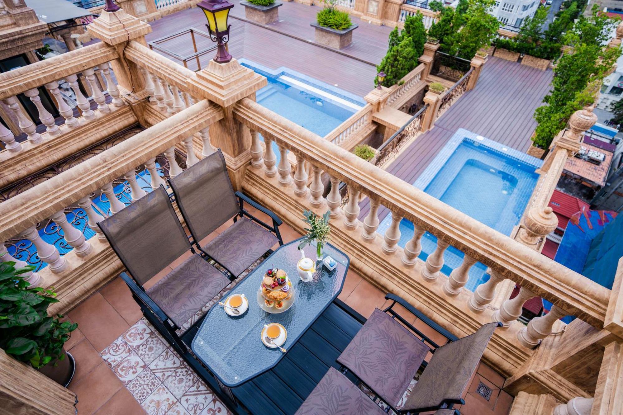 Anik Palace Hotel Phnom Penh Exterior photo